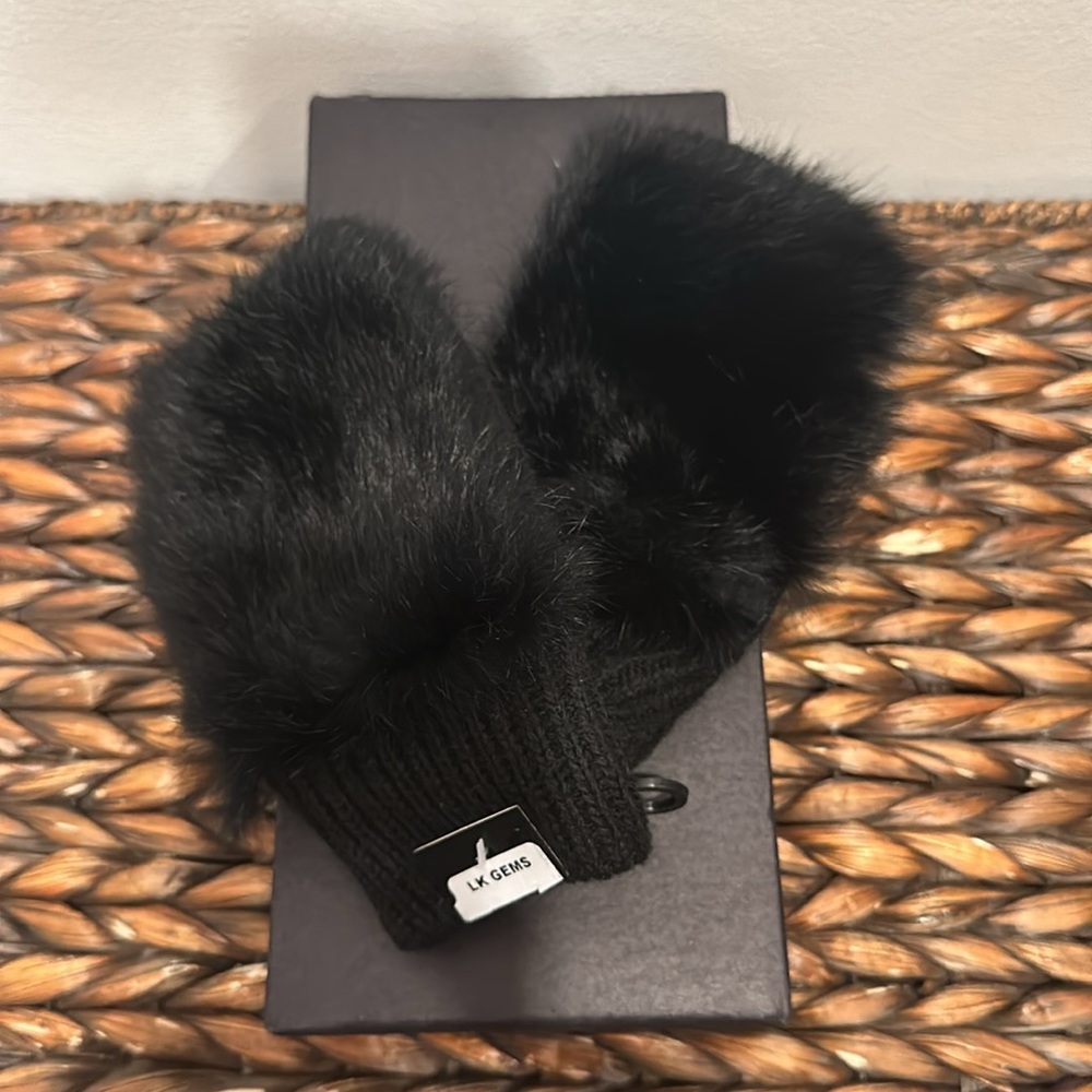 NWT Faux Fur Knit Fingerless Mittens